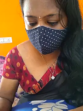 Snapshot of kanikasree chatting on February 10, 2026, 3:43 am kanikasree online show from February 10, 2026, 3:43 am