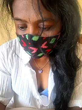 Snapshot of kanikasree chatting on May 3, 2026, 3:23 am kanikasree online show from May 3, 2026, 3:23 am