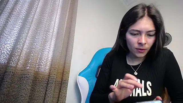 Aleska Miami online show from November 4, 2025, 2:16 pm