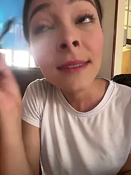 Aleska Miami online show from May 13, 2026, 3:53 pm