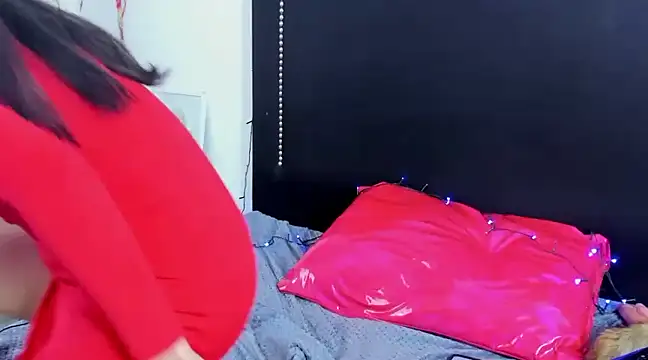 Cleo Hott online show from March 18, 2025, 12:25 pm