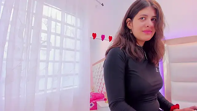 Snapshot of MiaQueen021 chatting on March 7, 2025, 12:34 pm MiaQueen021 online show from March 7, 2025, 12:34 pm