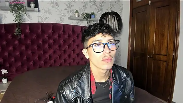 Snapshot of tim__fox chatting on February 28, 2026, 11:33 am tim fox online show from February 28, 2026, 11:33 am