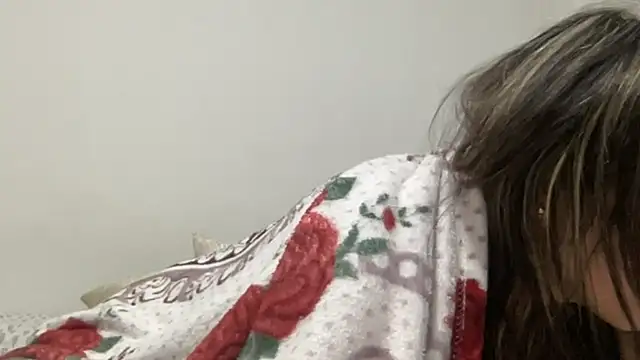 LunaBeya online show from October 27, 2025, 2:54 pm