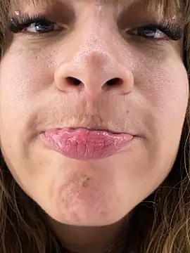 NyxAndria 1 online show from April 10, 2026, 2:06 am