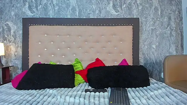 Snapshot of StefanyRousse chatting on February 22, 2025, 7:25 pm StefanyRousse online show from February 22, 2025, 7:25 pm