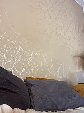 Snapshot of StefanyRousse chatting on March 2, 2025, 2:21 pm StefanyRousse online show from March 2, 2025, 2:21 pm