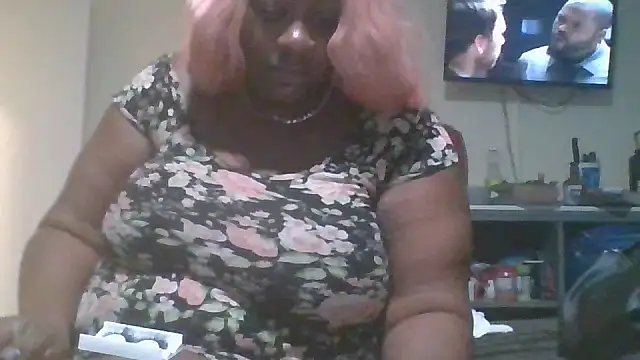 ExoticChocolit online show from September 14, 2025, 2:16 pm