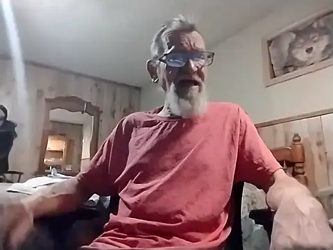 Snapshot of Aldick68 chatting on February 15, 2025, 4:14 am Aldick68 online show from February 15, 2025, 4:14 am