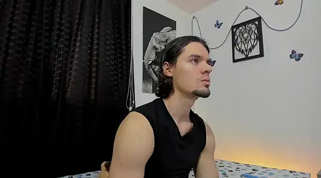 Snapshot of maxi_styles chatting on March 11, 2025, 8:53 pm maxi styles online show from March 11, 2025, 8:53 pm