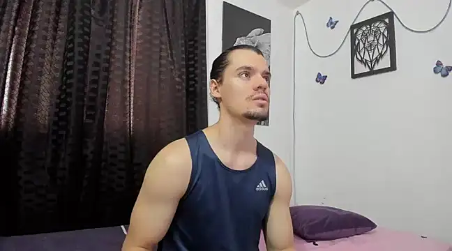 Snapshot of maxi_styles chatting on March 21, 2025, 7:46 pm maxi styles online show from March 21, 2025, 7:46 pm