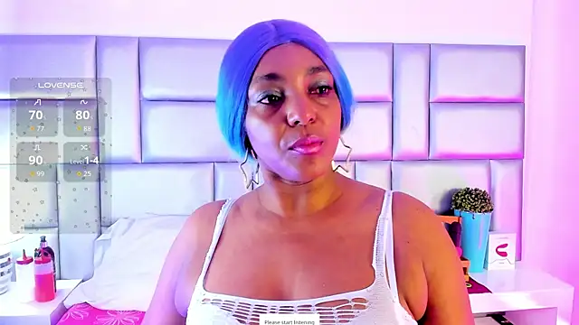 LovelyNickii online show from September 13, 2025, 12:38 pm