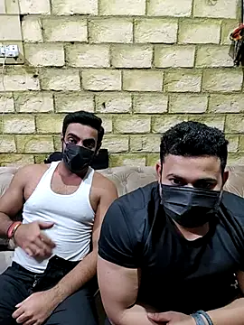 vaibhavchugh38 online show from March 1, 2025, 6:21 pm