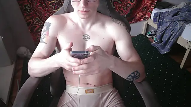 Snapshot of johnny_positive chatting on March 1, 2026, 6:26 am johnny positive online show from March 1, 2026, 6:26 am