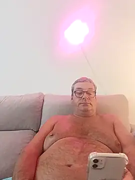 MountJohnXL online show from April 30, 2026, 1:23 am