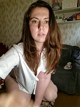 Snapshot of Melenka chatting on May 18, 2026, 8:09 am Melenka online show from May 18, 2026, 8:09 am