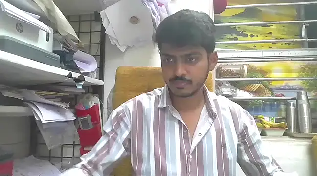 Snapshot of cute_modell chatting on March 8, 2025, 12:41 pm cute modell online show from March 8, 2025, 12:41 pm