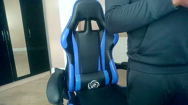 Snapshot of vanillachocduo chatting on March 12, 2025, 1:40 pm vanillachocduo online show from March 12, 2025, 1:40 pm