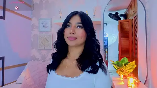 CharlotteGraay online show from April 6, 2026, 7:59 pm