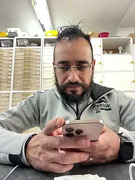 leonardohot1987 online show from February 22, 2025, 6:06 am