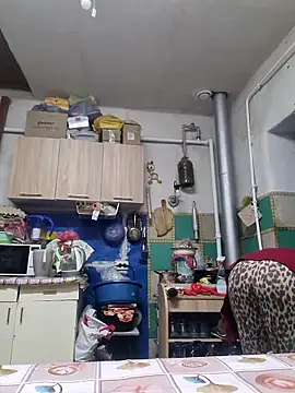 Jyleta online show from February 9, 2026, 11:42 pm