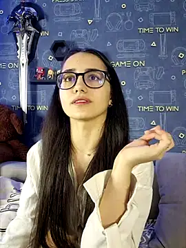 Snapshot of LittleX_Angel chatting on March 8, 2025, 11:05 am LittleX Angel online show from March 8, 2025, 11:05 am