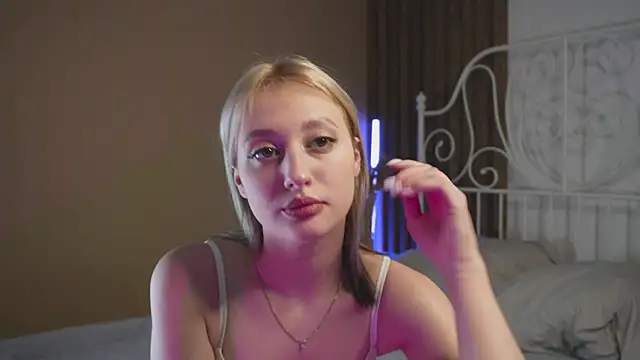 milasmiu online show from January 25, 2025, 3:41 pm