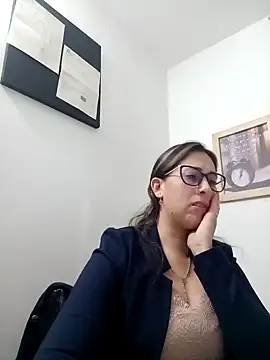 CHARLOTTE 1711 online show from January 25, 2025, 12:06 am