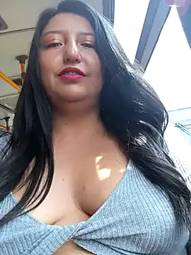 Melyy Edii online show from March 5, 2025, 4:24 pm