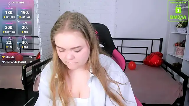 Erica  Alta online show from February 25, 2025, 12:34 pm