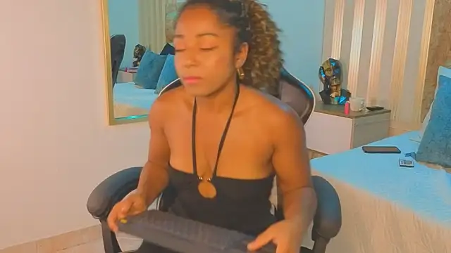 avis lara online show from March 7, 2026, 6:49 pm