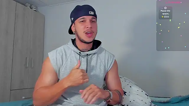 austinoficial online show from November 30, 2025, 7:18 pm