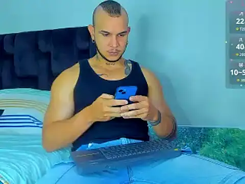 austinoficial online show from February 5, 2026, 9:19 pm