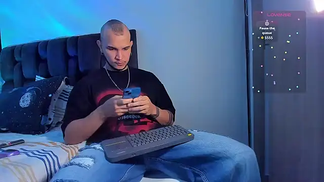 austinoficial online show from February 24, 2026, 12:19 am