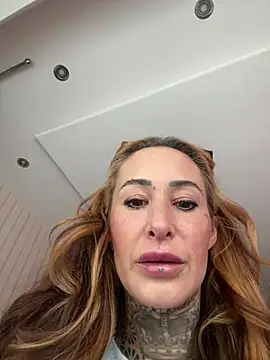 Black sweet Rose online show from January 10, 2026, 2:19 pm