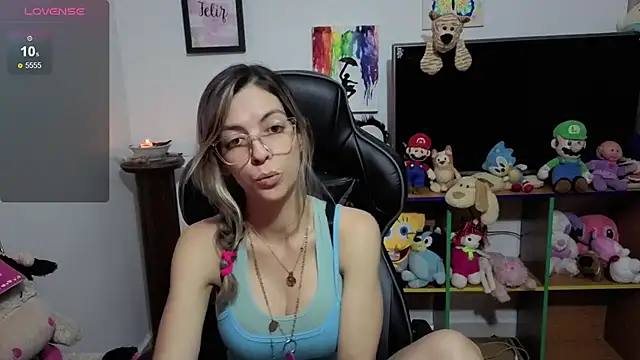 Princezzlove3 online show from October 20, 2025, 12:55 am