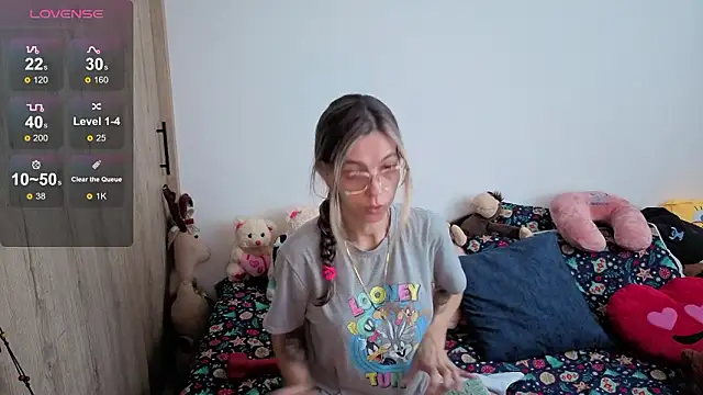 Snapshot of Princezzlove3 chatting on February 20, 2026, 1:11 pm Princezzlove3 online show from February 20, 2026, 1:11 pm