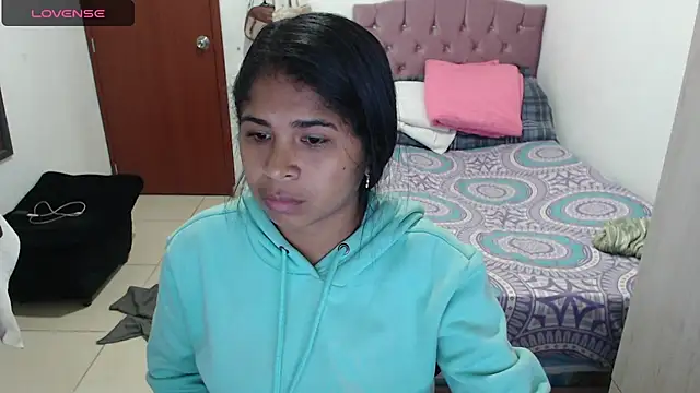 july-feria online show from March 18, 2025, 11:20 pm