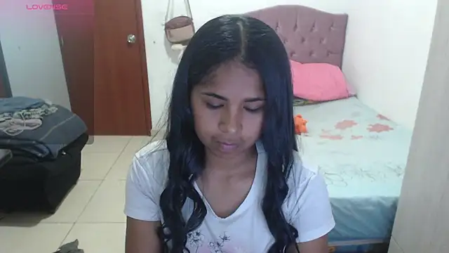 july-feria online show from November 25, 2025, 7:47 pm