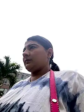 saraa franco  online show from January 15, 2026, 4:44 pm