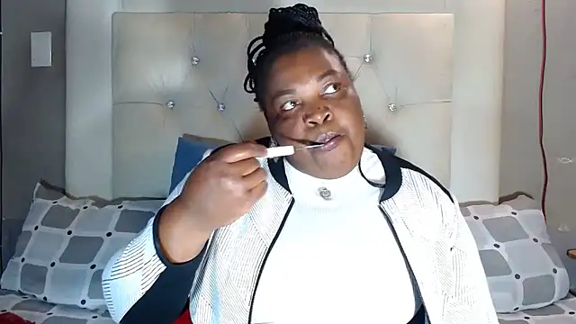 omalicha98 online show from May 21, 2026, 6:31 am
