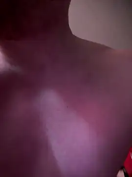 Snapshot of Sklavesucht2025 chatting on February 4, 2025, 2:43 pm Sklavesucht2025 online show from February 4, 2025, 2:43 pm