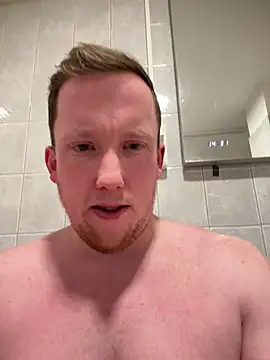 Snapshot of Sklavesucht2025 chatting on February 19, 2025, 3:50 am Sklavesucht2025 online show from February 19, 2025, 3:50 am