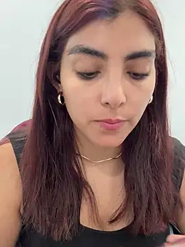 Snapshot of MartinaSooler chatting on January 21, 2025, 2:26 pm MartinaSooler online show from January 21, 2025, 2:26 pm