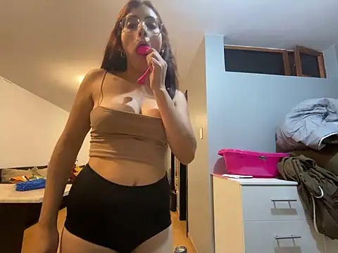 Snapshot of MartinaSooler chatting on February 7, 2025, 12:09 am MartinaSooler online show from February 7, 2025, 12:09 am