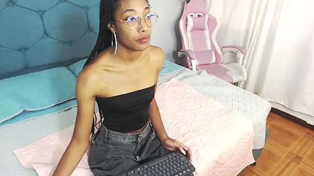 esmeralda-bk online show from January 16, 2025, 3:35 pm