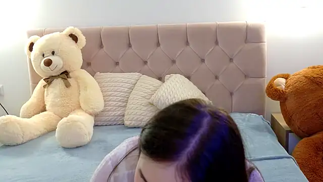 Lilliana Moon online show from March 4, 2026, 9:37 am