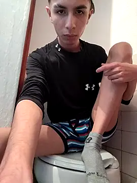 adriaav online show from March 10, 2026, 9:25 am