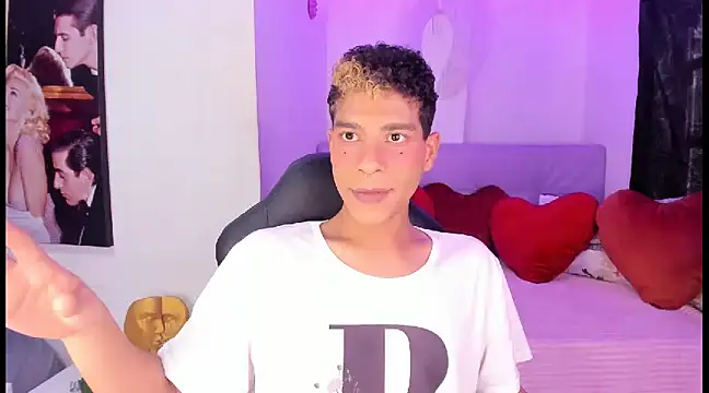 Ethan Boyy online show from February 18, 2025, 8:14 pm