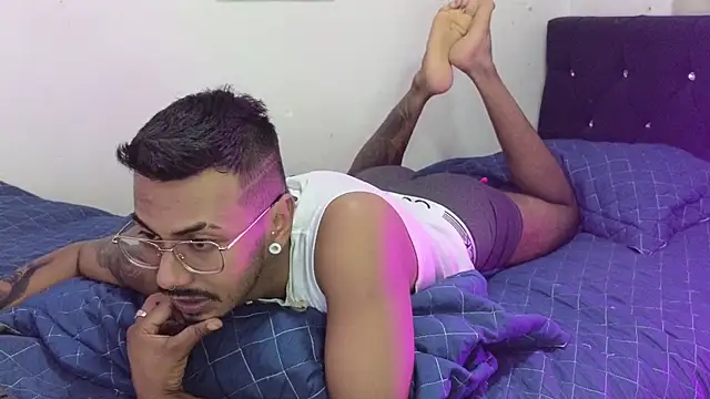 eros-0001 online show from January 19, 2025, 7:58 pm